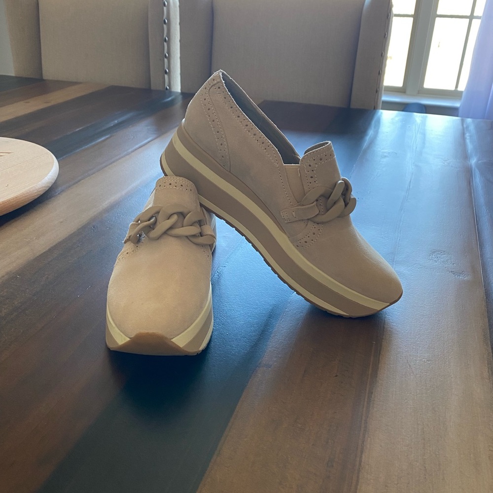 Dolce Vita loafers 10 M